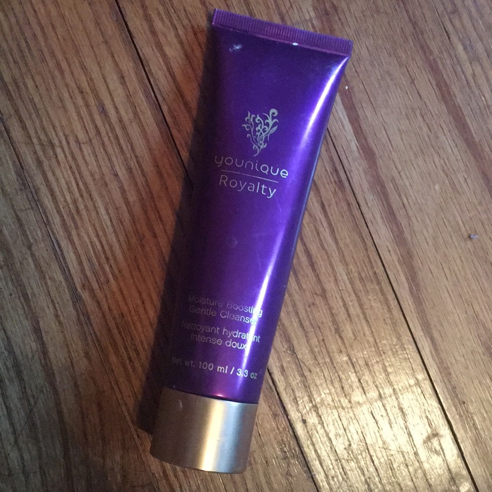 Younique Cleanser